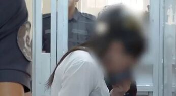 Toshkent shahrida 2-sinfda o‘qiydigan qizini 8,7 ming dollarga sotgan ayol va uning sherigiga sud hukm o‘qildi.