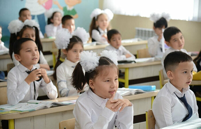 Rasman: O‘zbekiston maktablarida 12 yillik ta’lim tizimiga qadam qo‘yildi